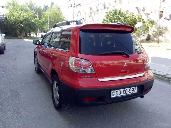Mitsubishi Outlander 2003, 242,000 km - 2.4 l - Şirvan