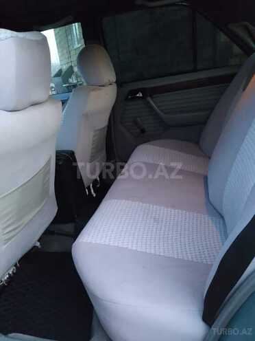 Mercedes E 220 1993, 327,000 km - 2.2 л - Goranboy