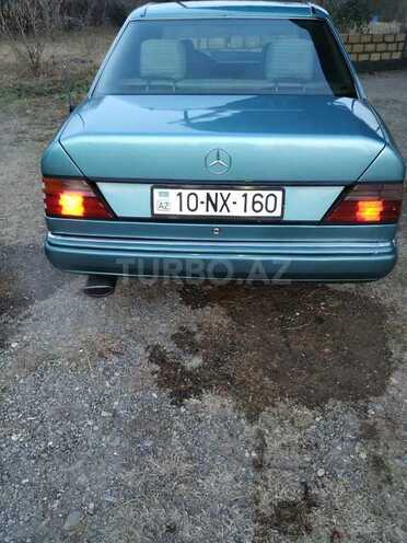 Mercedes E 220 1993, 327,000 km - 2.2 л - Goranboy