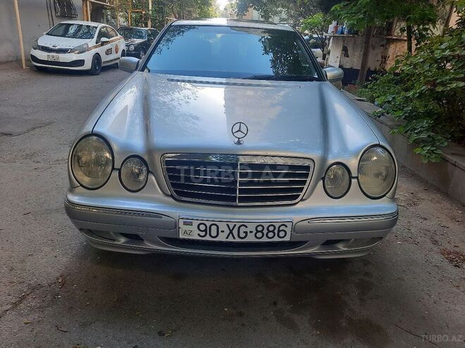 Mercedes E 270 2001, 241,000 km - 2.7 л - Bakı