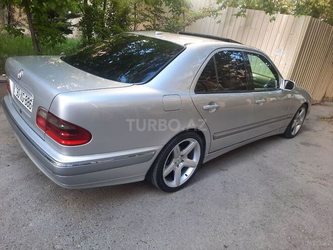 Mercedes E 270 2001, 241,000 km - 2.7 л - Bakı
