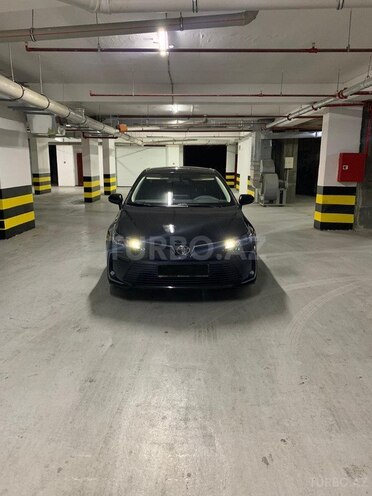 Toyota Corolla 2020, 15,000 km - 1.6 л - Bakı