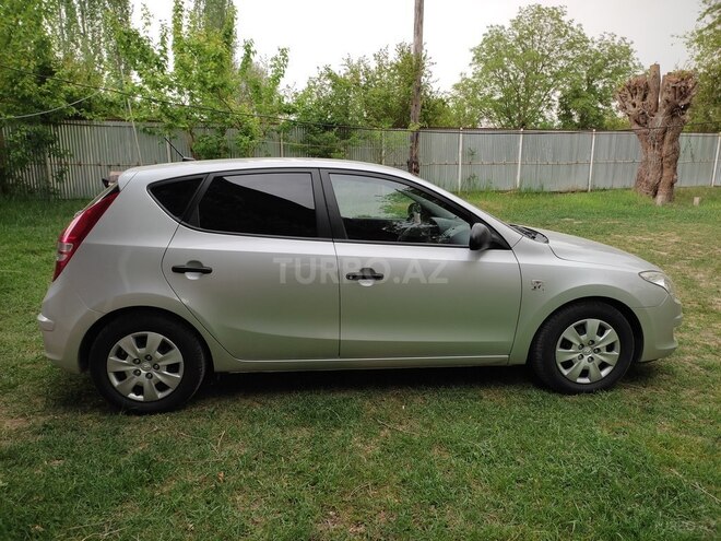 Hyundai i30 2007, 188,000 km - 1.4 л - Salyan