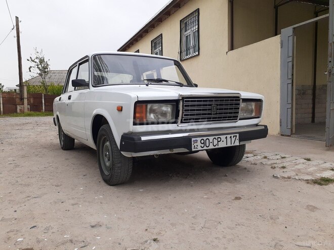 LADA (VAZ) 2107 2008, 80,000 km - 1.6 l - Salyan