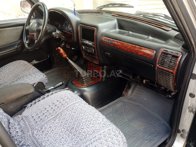GAZ 3110 2003, 296,000 km - 2.4 l - Sumqayıt