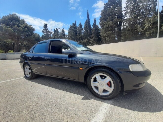 Opel Vectra 1996, 325,412 km - 1.8 l - Sumqayıt