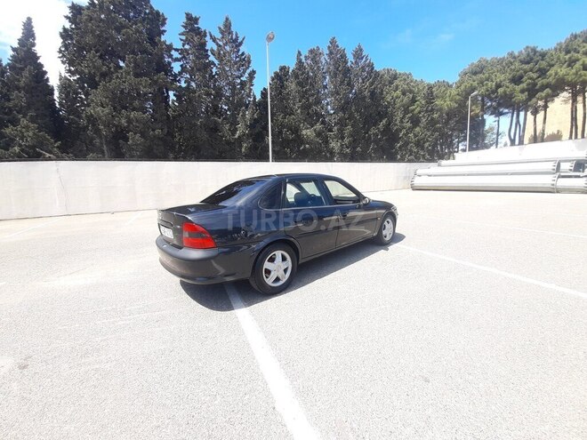 Opel Vectra 1996, 325,412 km - 1.8 l - Sumqayıt