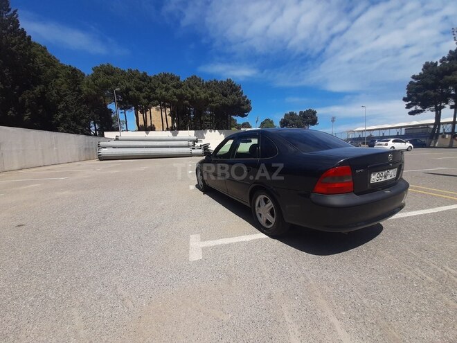 Opel Vectra 1996, 325,412 km - 1.8 l - Sumqayıt