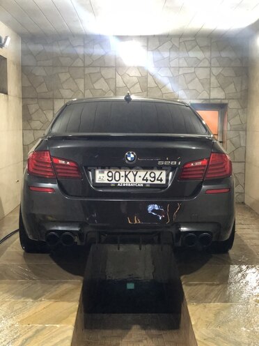 BMW 528 2014, 126,000 km - 2.0 л - Bakı