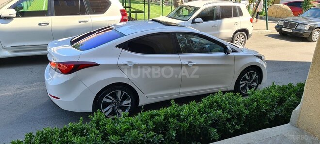 Hyundai Elantra 2015, 140,121 km - 1.8 l - Bakı