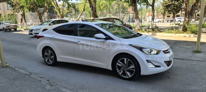 Hyundai Elantra 2015, 140,121 km - 1.8 l - Bakı
