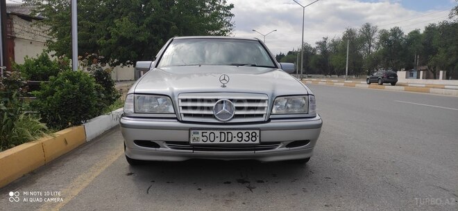 Mercedes C 230 1998, 372,000 km - 2.3 l - Sumqayıt