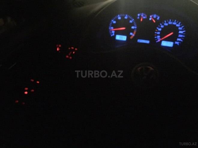 Volkswagen Golf 1999, 272,000 km - 1.8 l - Xırdalan