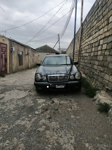 Mercedes E 280 1996, 345,627 km - 2.8 l - Bakı
