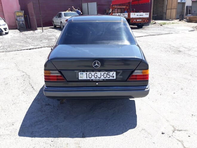 Mercedes E 230 1991, 520,000 km - 2.3 l - Bakı