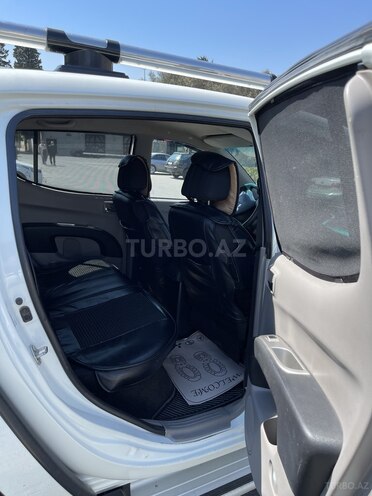 Mitsubishi L200 2015, 127,000 km - 2.5 l - Bakı