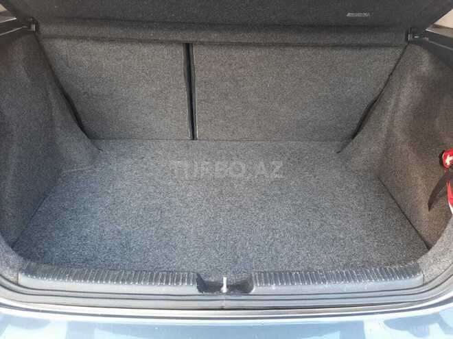 Toyota Corolla 2006, 170,000 km - 1.4 l - Bakı