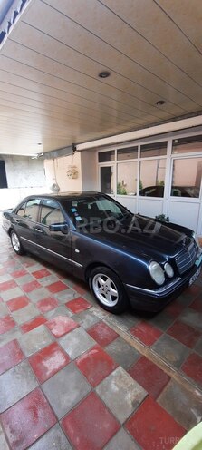 Mercedes E 230 1996, 383,000 km - 2.3 l - Bakı