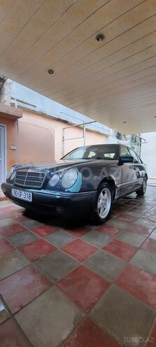 Mercedes E 230 1996, 383,000 km - 2.3 l - Bakı