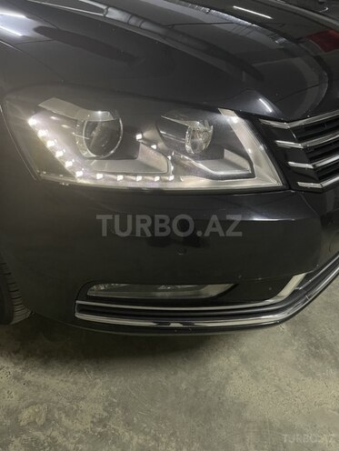 Volkswagen Passat 2014, 125,000 km - 1.8 л - Bakı
