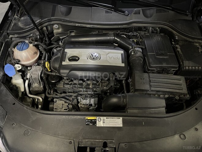 Volkswagen Passat 2014, 125,000 km - 1.8 л - Bakı