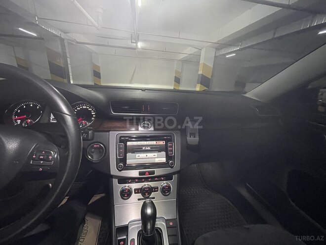 Volkswagen Passat 2014, 125,000 km - 1.8 л - Bakı