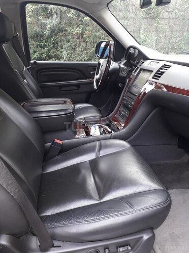 Cadillac Escalade 2012, 82,000 km - 6.2 l - Bakı