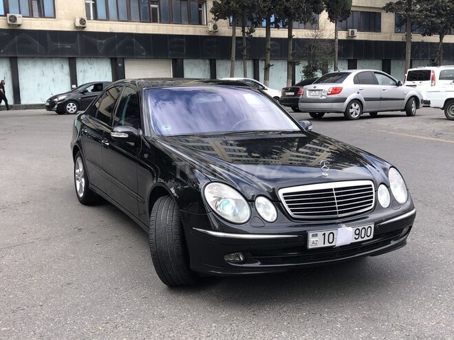 Mercedes E 220 2005, 372,600 km - 2.2 l - Bakı