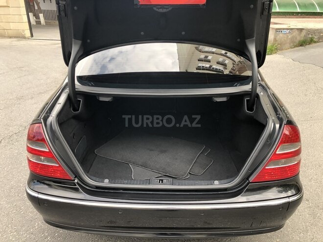 Mercedes E 220 2005, 372,600 km - 2.2 l - Bakı