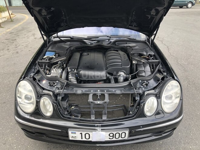 Mercedes E 220 2005, 372,600 km - 2.2 l - Bakı