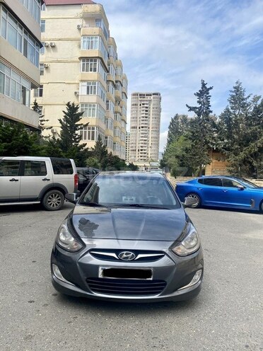 Hyundai Accent 2011, 175,000 km - 1.6 l - Bakı