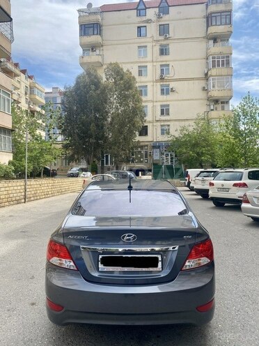 Hyundai Accent 2011, 175,000 km - 1.6 l - Bakı