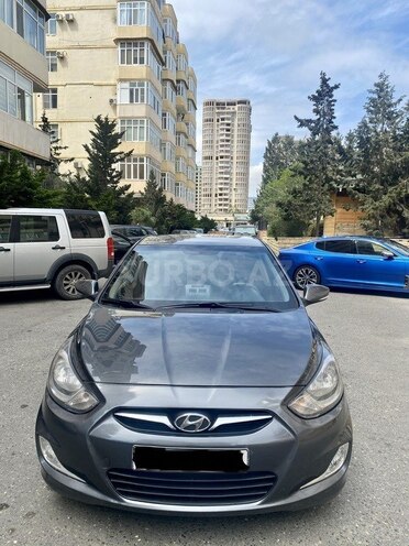 Hyundai Accent 2011, 175,000 km - 1.6 l - Bakı