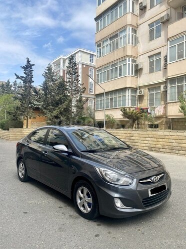 Hyundai Accent 2011, 175,000 km - 1.6 l - Bakı