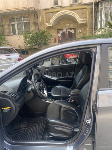 Hyundai Accent 2011, 175,000 km - 1.6 l - Bakı