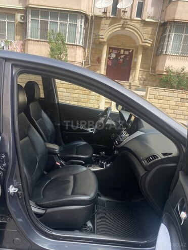 Hyundai Accent 2011, 175,000 km - 1.6 l - Bakı