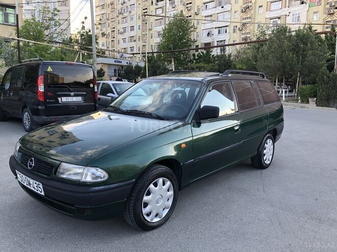 Opel Astra 1996, 350,000 km - 1.6 l - Sumqayıt