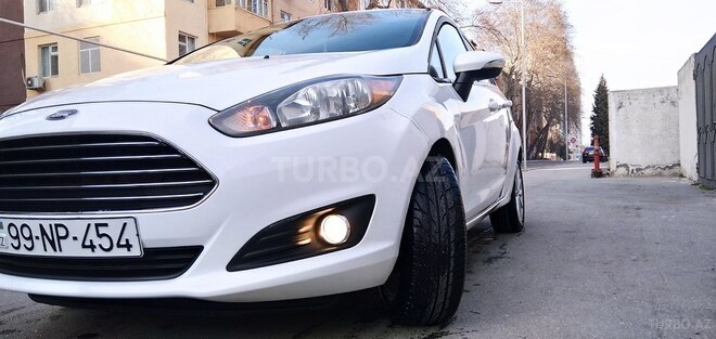 Ford Fiesta 2013, 120,000 km - 1.6 l - Bakı