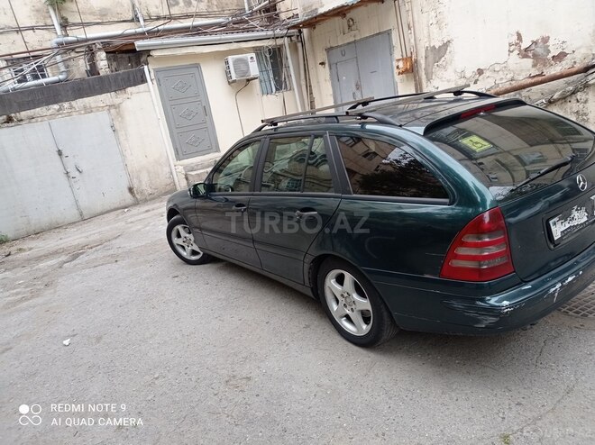 Mercedes C 220 2001, 395,000 km - 2.2 l - Bakı