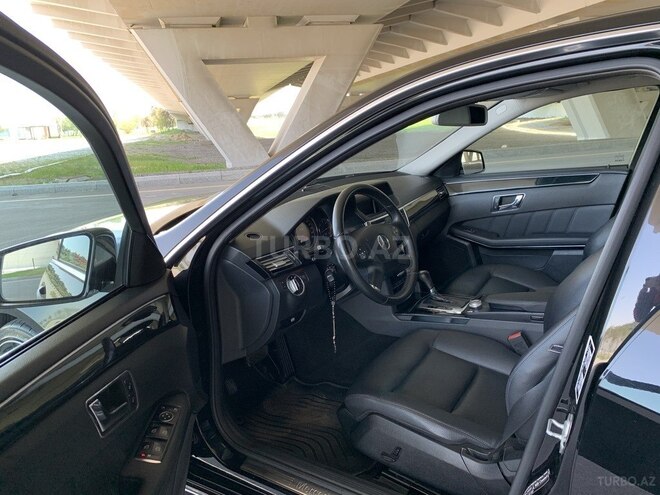 Mercedes E 220 2010, 255,000 km - 2.2 л - Bakı