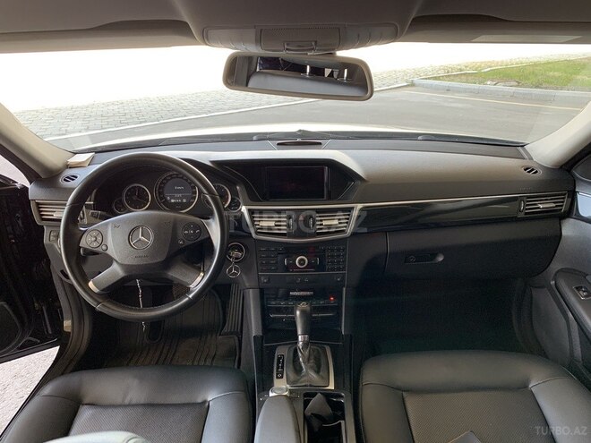 Mercedes E 220 2010, 255,000 km - 2.2 л - Bakı