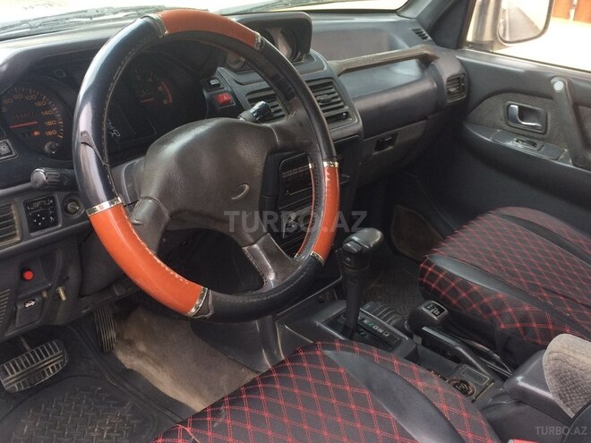 Mitsubishi Pajero 1994, 325,000 km - 2.8 l - Bakı