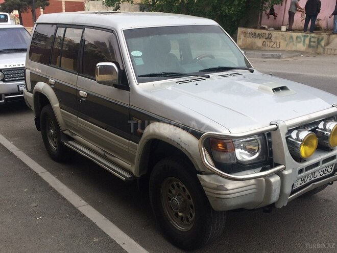 Mitsubishi Pajero 1994, 325,000 km - 2.8 l - Bakı