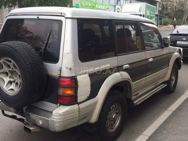 Mitsubishi Pajero 1994, 325,000 km - 2.8 l - Bakı