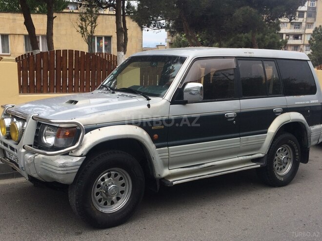 Mitsubishi Pajero 1994, 325,000 km - 2.8 l - Bakı