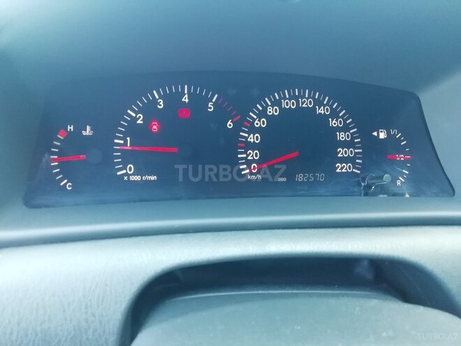 Toyota Corolla 2006, 182,500 km - 1.4 l - Bakı