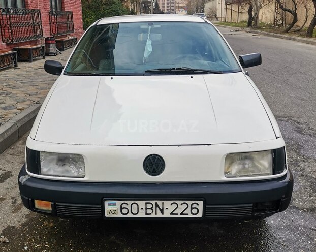 Volkswagen Passat 1992, 123,456 km - 1.8 л - Bakı