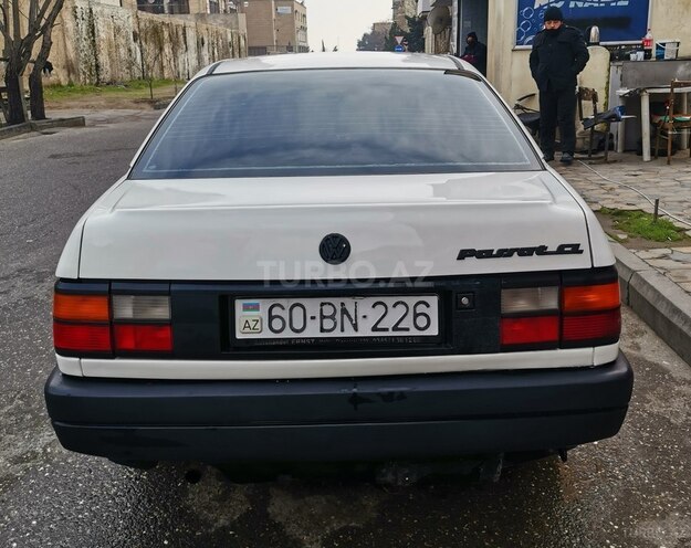 Volkswagen Passat 1992, 123,456 km - 1.8 л - Bakı