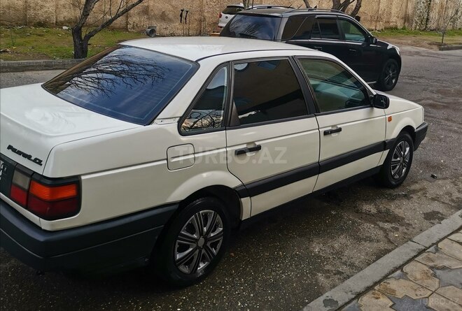 Volkswagen Passat 1992, 123,456 km - 1.8 л - Bakı