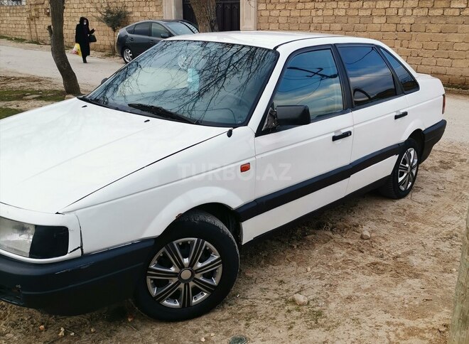 Volkswagen Passat 1992, 123,456 km - 1.8 л - Bakı